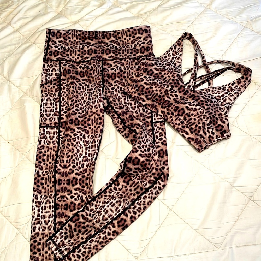 Leopard activewear set, M pant, S top.